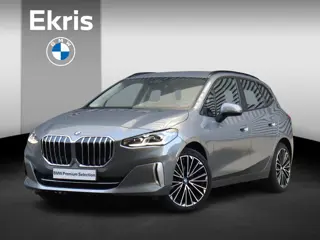 BMW 2-serie Active Tourer 220i | Luxury Line | Premium Pack | Comfort Access | Sportstoelen | Adapti