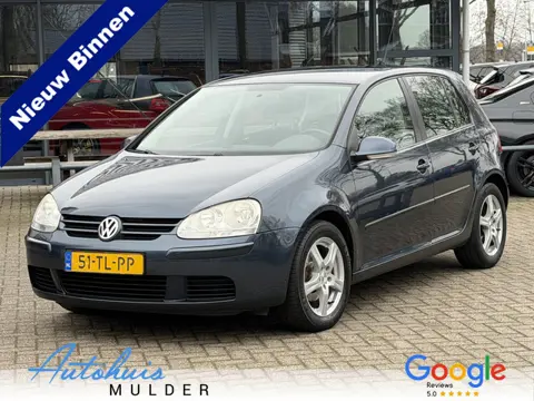 Volkswagen Golf 1.6 FSI Optive Airco/5 deuren rijdt super/ nieuwe remmen voorzijde