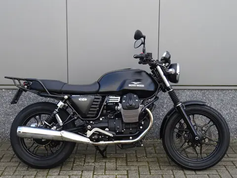 Moto Guzzi V 7 STONE (bj 2014)