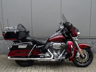 Harley-Davidson FLHTCUSE6 CVO ULTRA CLASSIC ELECTRA