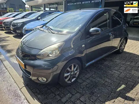 Toyota Aygo 1.0-12V Dynamic Navigator | 2E EIGENAAR | 12MND GARANTIE | ANDROID | AIRCO | LMV |