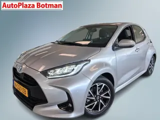 Toyota Yaris 1.5 Hybrid Dynamic (bj 2022, automaat)