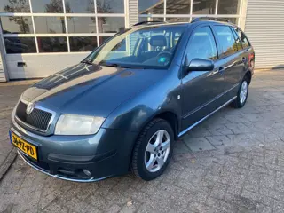 Skoda Fabia Combi 1.4-16V Elegance (AIRCO / D. RIEM VERVANGEN DEC 25)