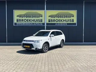 Mitsubishi Outlander 2.0 PHEV Executive Edition (bj 2015)