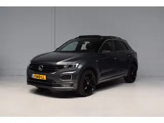 Volkswagen T-Roc 1.5 TSI R-Line PANORAMADAK / VIRTUAL / CARPLAY / CAMERA / SFEERVERLICHTING / 19INCH