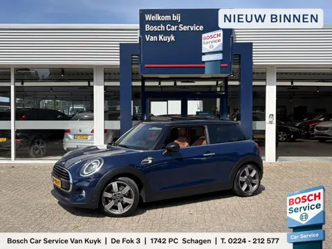 MINI 3-Deurs 1.5 Cooper 60 Years Edition / Automaat / NL-Auto / Open-Panodak / Head-Up Display / Vol