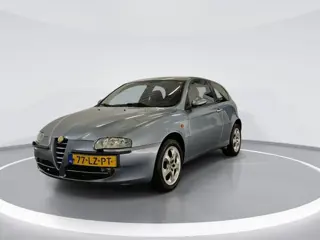 Alfa Romeo 147 1.6 T.Spark Edizione Limitata BIJGELUID DISTRIBUTIERIEM | AIRCO | STOELVERWARMING | L