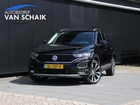 Volkswagen T-Roc 1.5 TSI Sport | PANO-DAK | TREKHAAK | VIRTUAL COCKPIT | ADAPT. CRUISE | NAVI | APPL