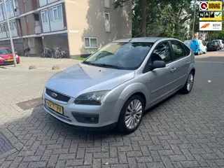 Ford Focus 1.6-16V Futura
