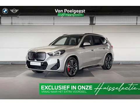 BMW iX1 eDrive20 67 kWh M Sport Edition | M Sportpakket Pro | Innovation Pack | Travel Pack | Trekha