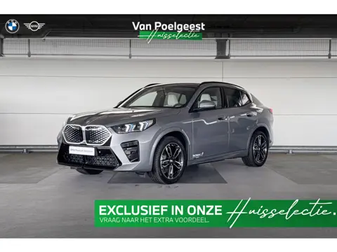 BMW iX2 xDrive30 67 kWh M Sport Edition | M Sportpakket | Premium Pack | Trekhaak | Huisselectie