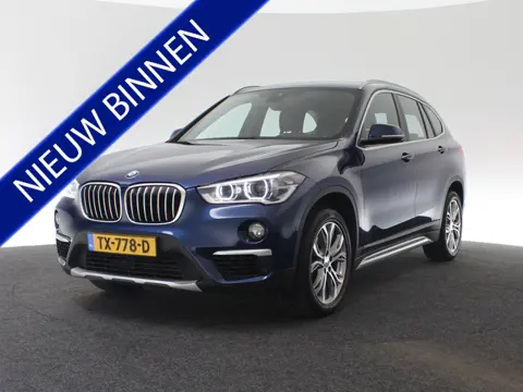 BMW X1 sDrive20i Orange Edition II, NL-auto, NAP, BTW