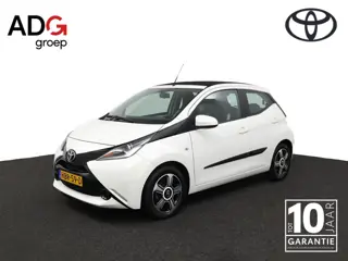 Toyota Aygo 1.0 VVT-i x-cite | Cabrio dak | Achteruitrijcamera | Lichtmetalen velgen | Automaat |