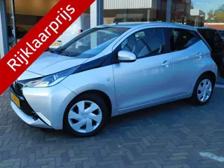 Toyota Aygo 1.0 VVT-i x-play (bj 2015)