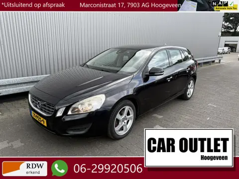 Volvo V60 1.6 T3 Clima, Navi, Cruise, LM, z.g.a.n. APK – Inruil Mogelijk –