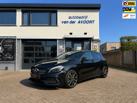 Mercedes-Benz A-klasse 180 Business Solution AMG