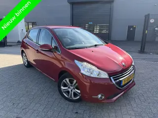 Peugeot 208 1.6 HDi Allure Navi|Sensoren|Climaauto|Cruise