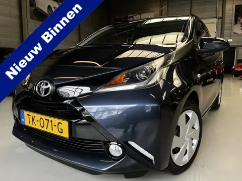 Toyota Aygo 1.0 VVT-i x-nav Airco, Camera, Navi (bj 2018)