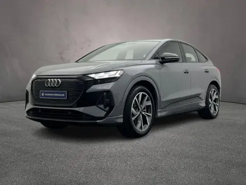 Audi Q4 Sportback e-tron 45 S Edition 82 kWh | 20-Inch | Trekhaak | Zwart-Optiek | Stoelverwarming |
