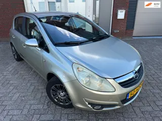 Opel Corsa 1.4-16V Cosmo / Navi / PDC / Airco / Cruise / LM / NAP
