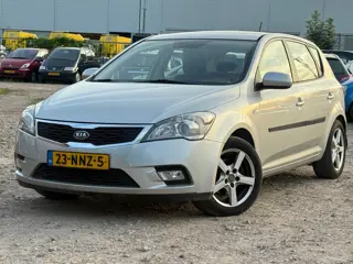 Kia Cee'd 1.4 CVVT X-ecutive/ LM VELGEN/ CRUISE
