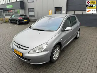 Peugeot 307 1.6-16V XT Premium Jaar APK