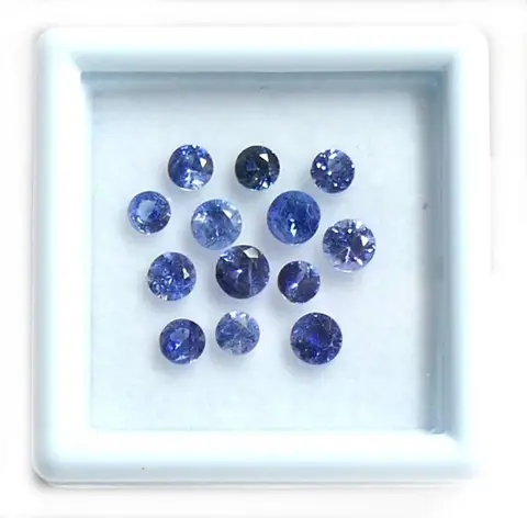 13 pcsSaffier - geen minimumprijs - 2.09 ct