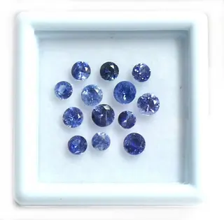 13 pcsSaffier - geen minimumprijs - 2.09 ct