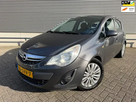 Opel Corsa 1.4-16V Cosmo