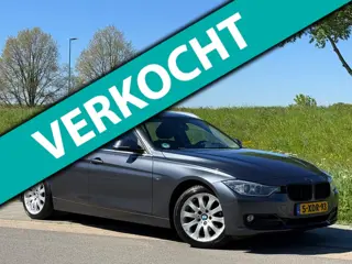 BMW 3-serie Touring 320d | Automaat | Stoelverwarming | Leer | Navi | LED | Cruise | Velgen |