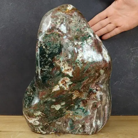 Grote zeer decoratieve artistieke jaspis Vrije vorm -