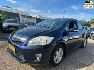 Toyota Auris 1.8 Full Hybrid Aspiration AUTOMAAT/ CLIMA/ LM VELGEN!