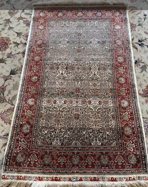 Hereke - Vloerkleed - 135 cm - 75 cm
