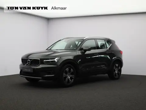 Volvo XC40 2.0 T4 190PK Inscription / Trekhaak / Lederen Bekleding / Stoelverwarming / Keyless / Par