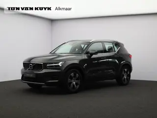 Volvo XC40 2.0 T4 190PK Inscription / Trekhaak / Lederen Bekleding / Stoelverwarming / Keyless / Par