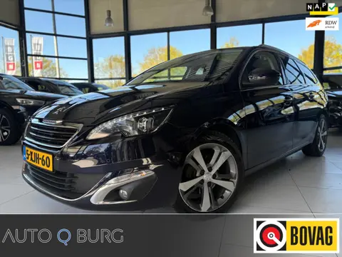Peugeot 308 SW 1.2 e-THP Première | Trekhaak | Motor gereviseerd | Nieuwe D- Riem | Panorama | Clima