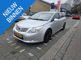 Toyota Avensis Wagon 1.8 VVTi Business airco, cruise control, navigatie, trekhaak