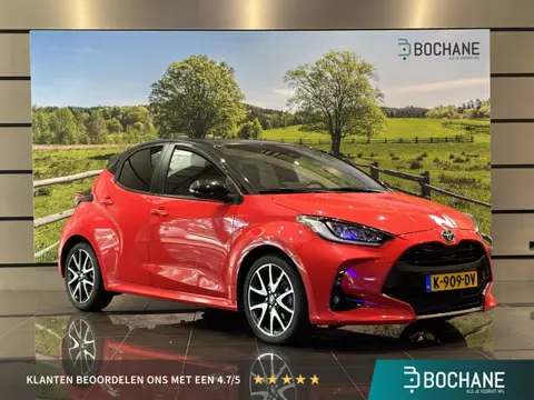 Toyota Yaris 1.5 Hybrid Launch Edition | Navigatie | Key less entry | 17" lm velgen | Privacyglas