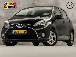 Toyota Yaris 1.5 Hybrid Sport Automaat (NAVIGATIE, CLIMATE, CAMERA, SPORTSTOELEN, KEYLESS, LM VELGEN