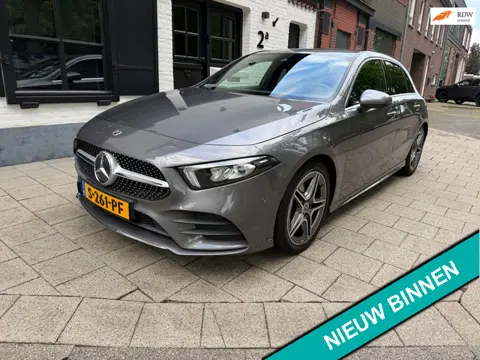 Mercedes-Benz A-klasse 200 AMG Line, Sport Pakket,Camera, Premium, Nw. Staat