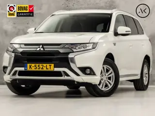 Mitsubishi Outlander 2.4 PHEV Sport 225Pk Automaat (APPLE CARPLAY, 1e EIGENAAR, NAVIGATIE, CAMERA, G