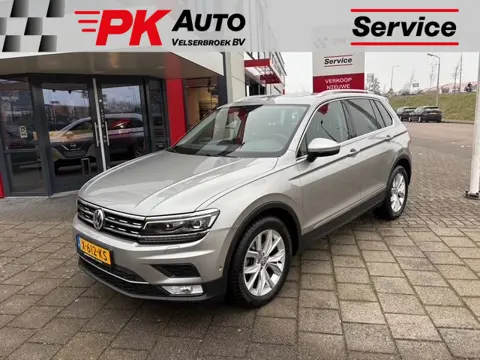 Volkswagen Tiguan 1.4 TSI ACT Comfortline Business R | Navi | Pano | Trekhaak | 103.333 km Dealerond