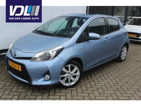 Toyota Yaris 1.5 Full Hybrid Dynamic Panoramadak l Parkeercamera l Keyless start l PDC l LM