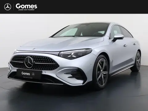 Mercedes-Benz CLA 180 Business Solution AMG | Panoramadak | Adaptieve Cruise Control | Dodehoekassis