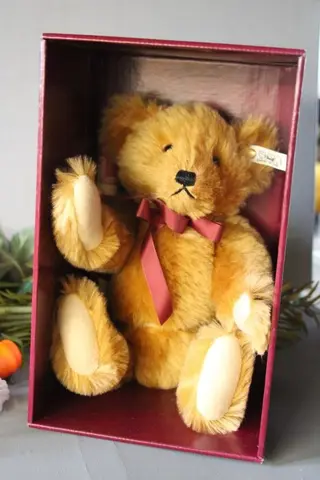 Steiff - gelimiteerde editie Hamleys UK - EAN 0181/36 -