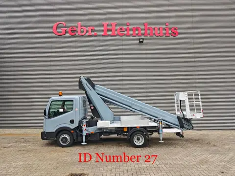 Nissan Cabstar 35.11 Ruthmann TB 270 (bj 2010)