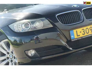 BMW 3-serie Touring 318i | Black Sapphire | Xenon/PDC V+A/NAV/LMV/Cruise/AC - Keurig!