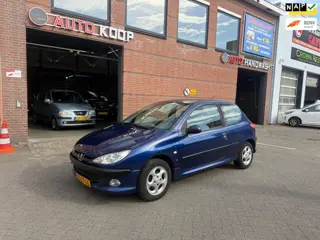 Peugeot 206 1.4 XS Premium El.ramen APK 03-2027