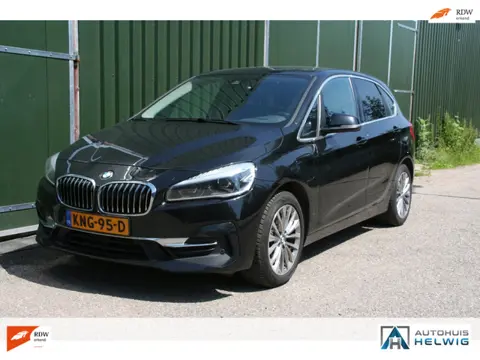 BMW 2-serie Active Tourer 225xe iPerformance High Executive LEER, SPORTSTOELEN, H&K, PANORAMADAK, HE