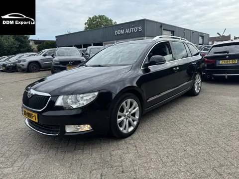Škoda Superb Combi 1.8 TSI Elegance Business Line | Clima | Navi | Leder | Pano | Trekhaak |